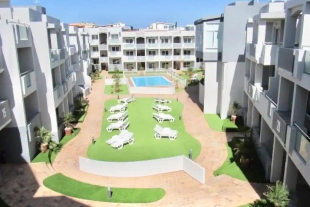 Tutti Frutti Con Piscina, Terraza Soleada Privada, Primera Planta Y Wi-Fi 科拉雷侯 外观 照片