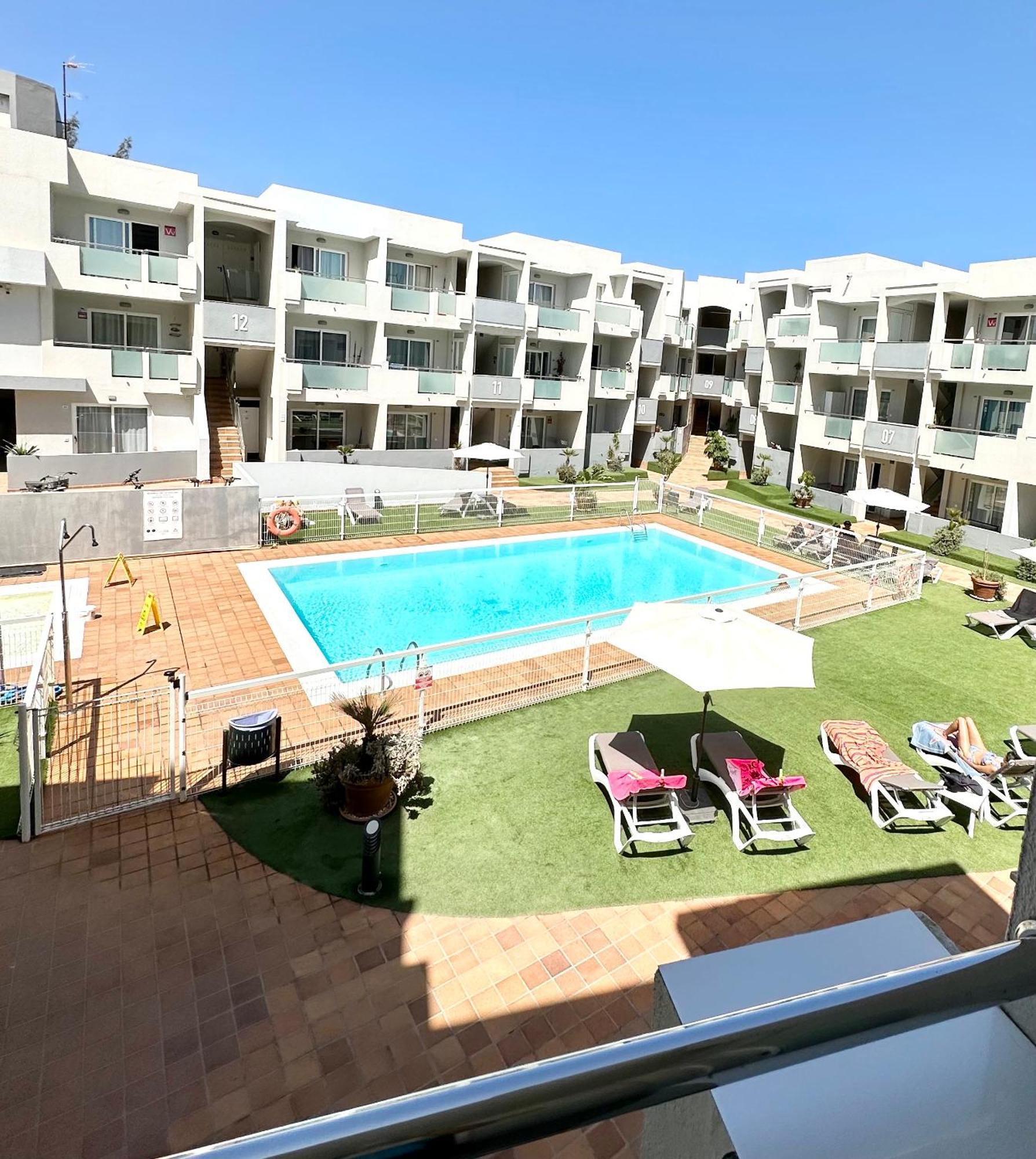 Tutti Frutti Con Piscina, Terraza Soleada Privada, Primera Planta Y Wi-Fi 科拉雷侯 外观 照片